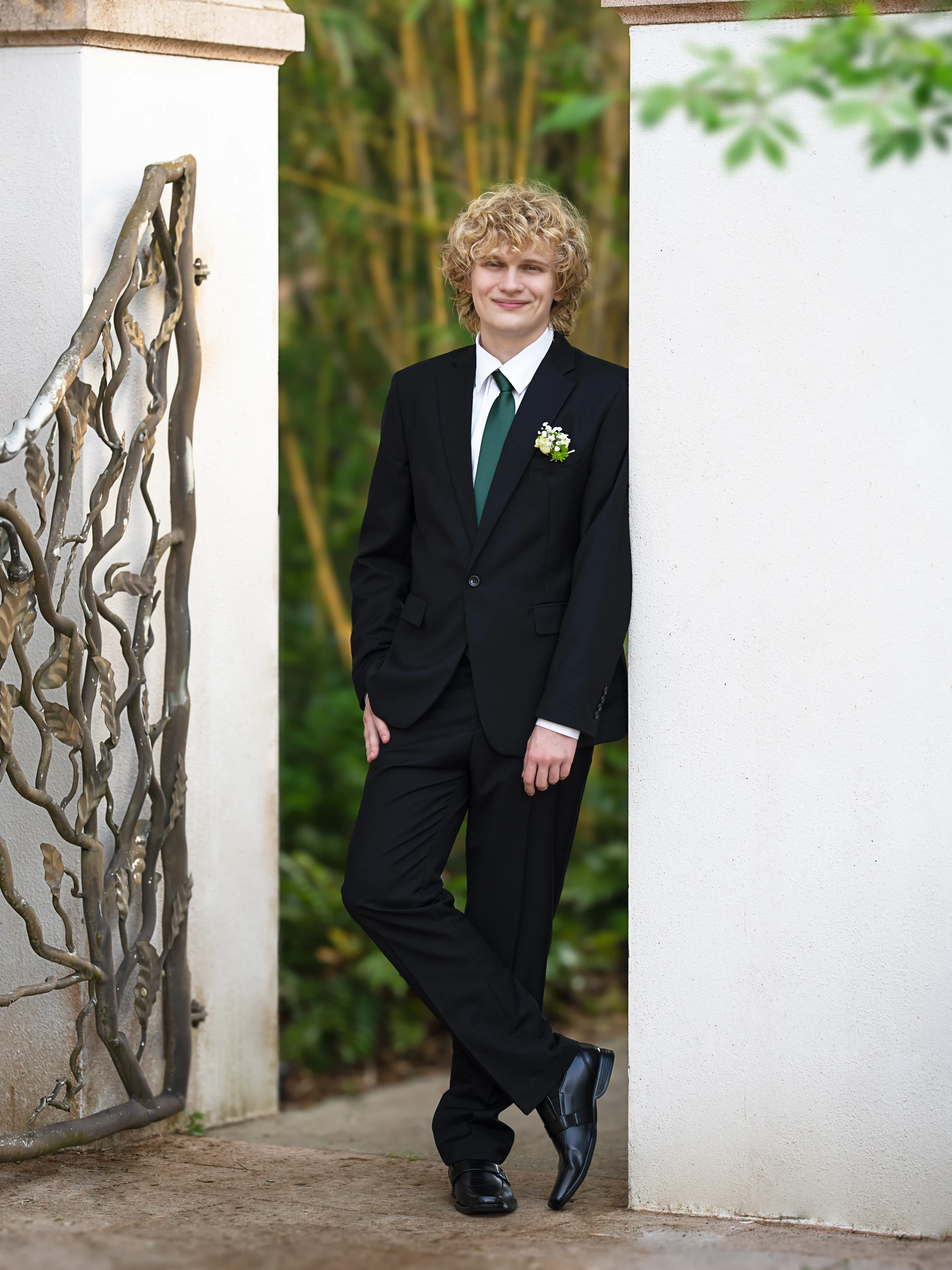 Daniel's Prom Pictures 2025 — photograph 16 by Irina Chernousova